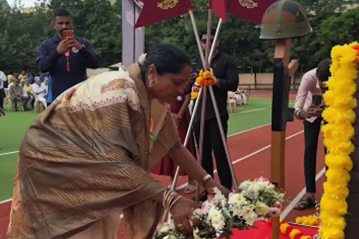 कारगिलच्या रणभूमीवर लिहिलेला शौर्याचा इतिहास...